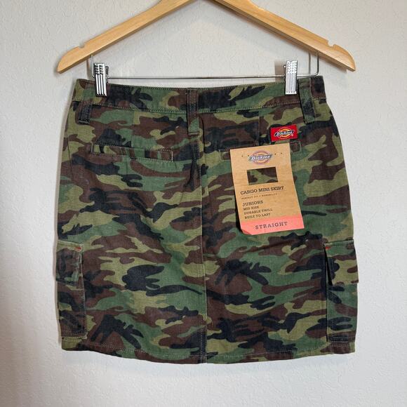 Girl Junior's Dickies Mid Rise Camouflage Denim Cargo Mini Skirt Size 7 NEW - Picture 7 of 9